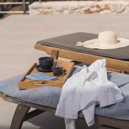 Oinolithos Luxury Villas Kalamaki  Exterior photo