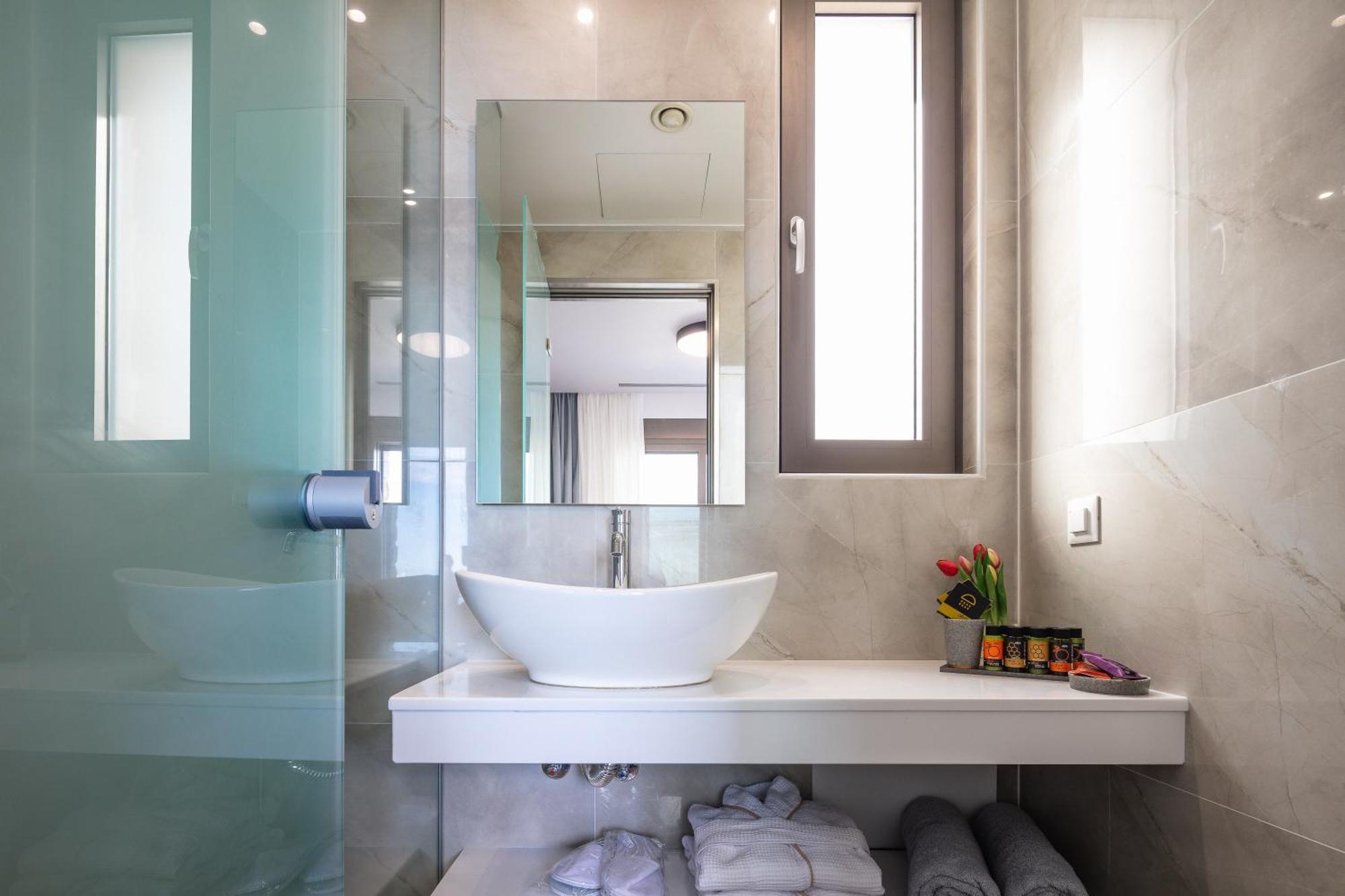 Oinolithos Luxury Villas Kalamaki  Exterior photo