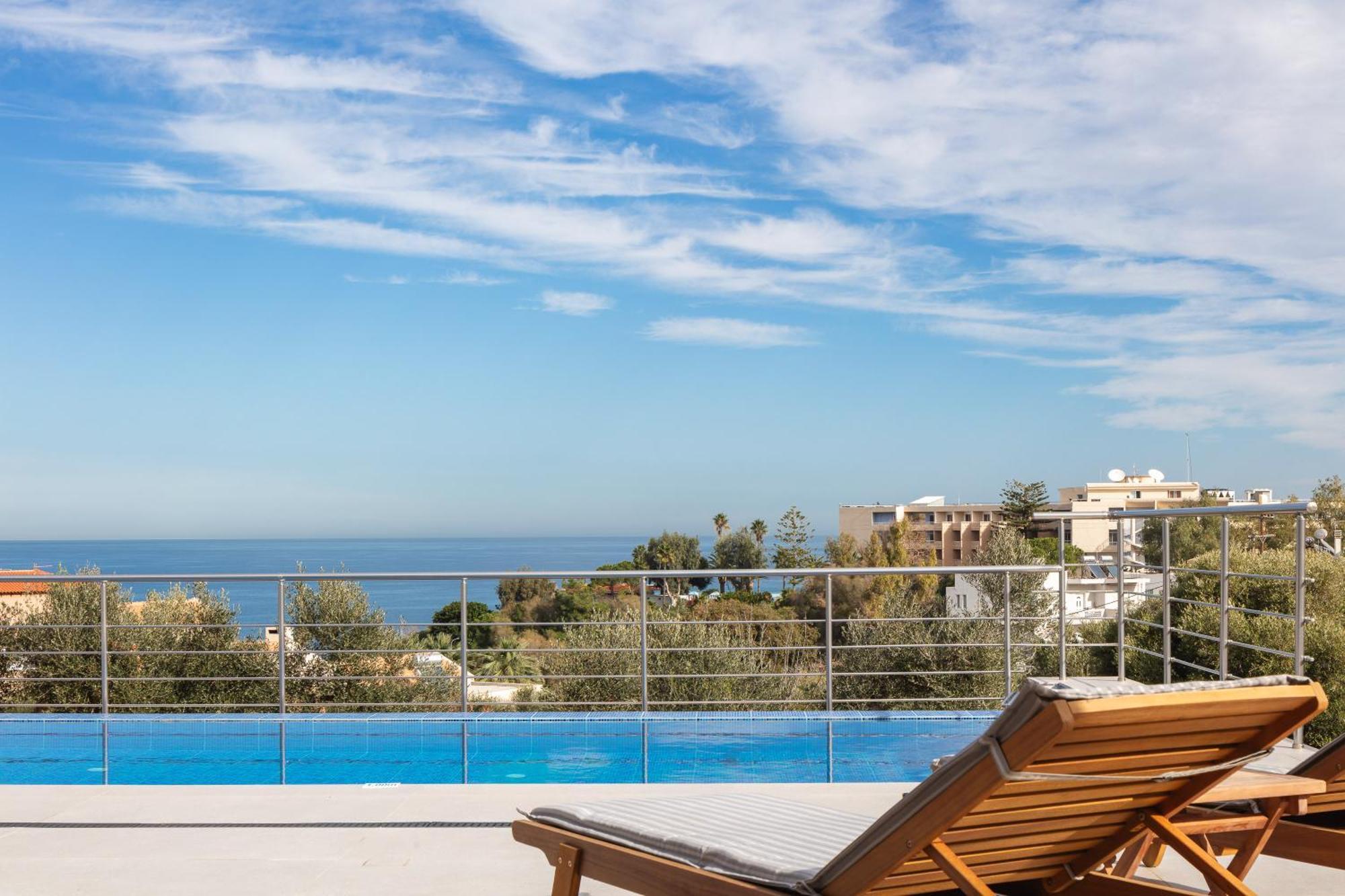 Oinolithos Luxury Villas Kalamaki  Exterior photo