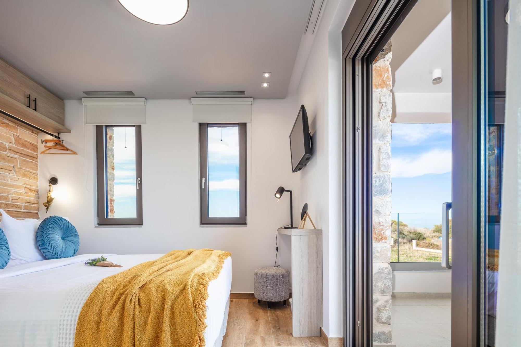 Oinolithos Luxury Villas Kalamaki  Exterior photo